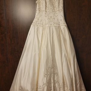 Da Vinci Wedding Dress